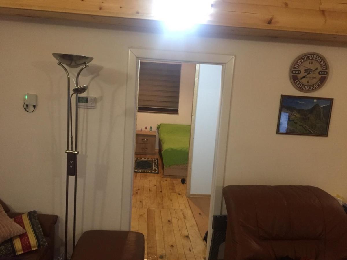Apartmani Tornik-Planinska Kuca Zdravkovic Dobroselica Exterior photo